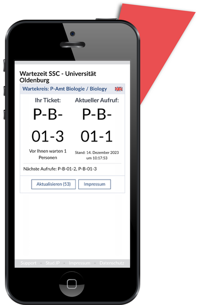 Smartphone mit gescantem QR-Code zeigt Informationen zum Warteticket