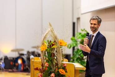 Departmentdirektor Prof. Dr. Joern Hoppmann