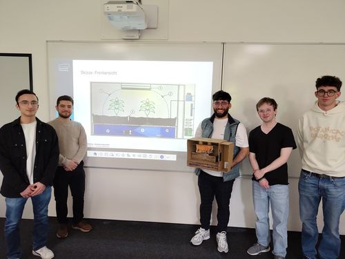 Five students present one of several systems for intelligent and resource-saving plant irrigation.