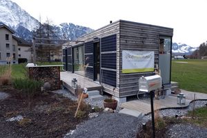 Foto eines ökologischen minimalistischen Hauses