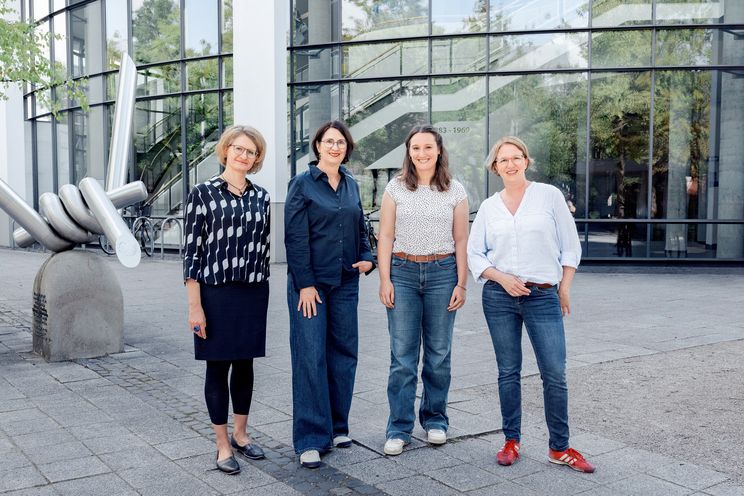 Von links nach rechts: Indre Döpcke, Dr. Maren Ullrich, Pia Schiffer, Dr. Mareike Witkowski