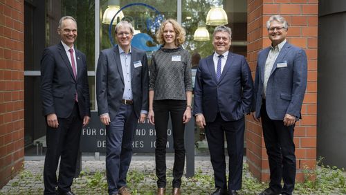 Institut für Chemie und Biologie des Meeres (ICBM), Sonne, Forschungsschiff, Ralf Bruder, Staatssekretär Schachtner, Ralf Rabus, Meer