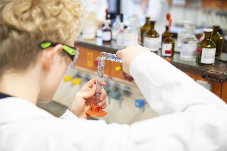 Didaktik Chemie, Forschung, Experiment, Schule, Nachwuchs