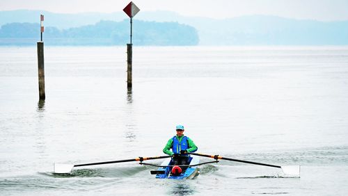 Will im Ruderboot den Atlantik überqueren: Sporttherapeut Martin Stengele, hier beim Training [Foto: Reni Herz].