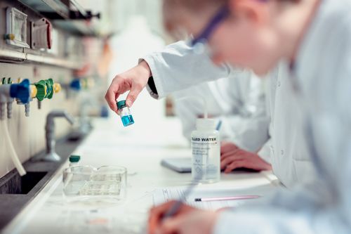 Schulwettbewerb Chemie in Aktion