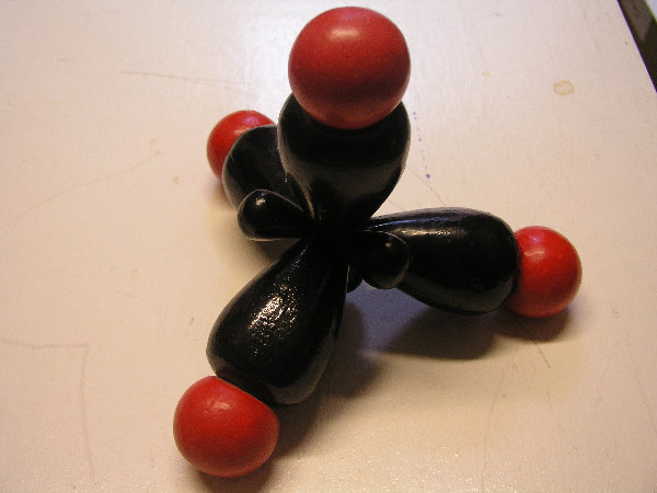 Foto eines Molekülorbitalmodells.