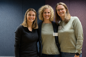 Gruppenfoto in Exeter, England auf der MoBex 2026 (von links: Laura Himmelmann, Dr. Jessica Koschate-Storm, Juliane Ebel)