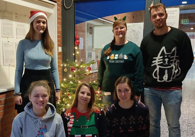 weihnachtliches Gruppenbild der SCoP Gruppe