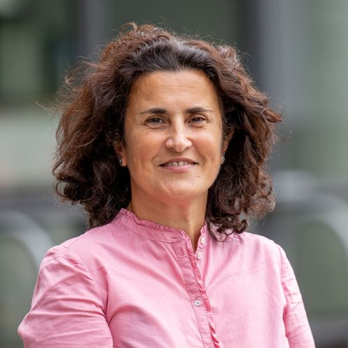 The photo shows Ayça Polat.