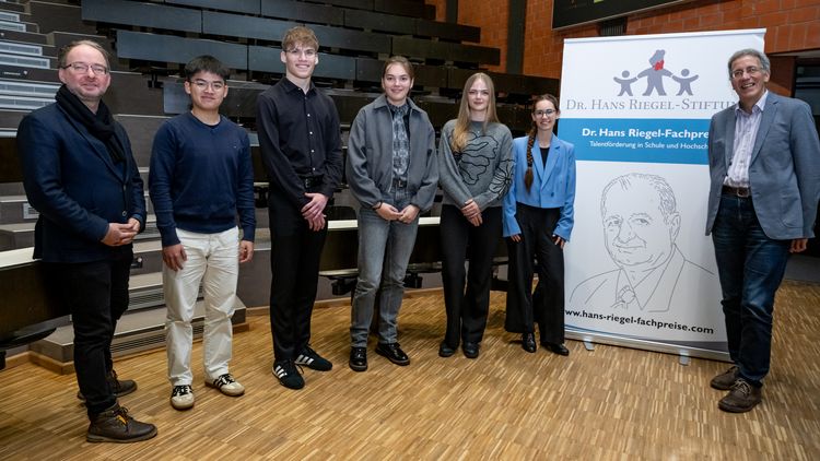 Stiftung, Hans Riegel Fachpreis, Chemie, Biologie, Mathematik, Physik, MINT, Fakultät 5