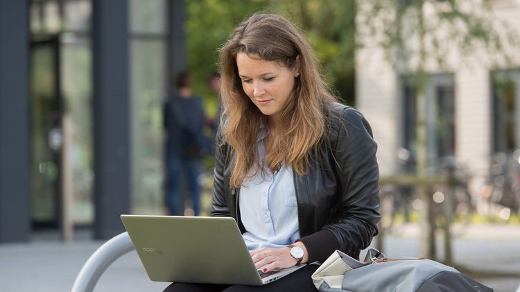 Bewerbungsunterlagen per E-Mail einreichen