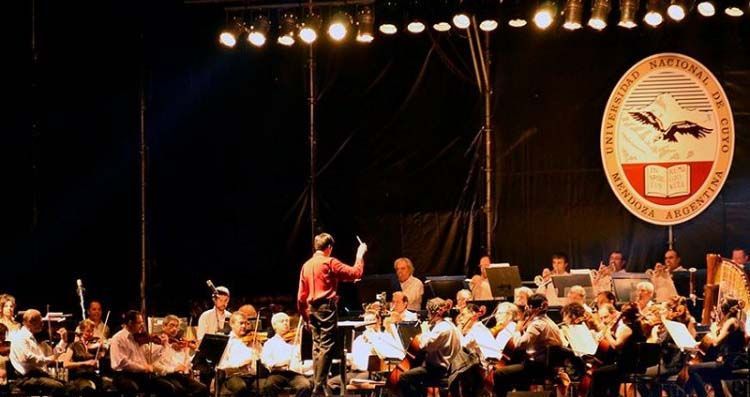 Konzert an der University of Mendoza