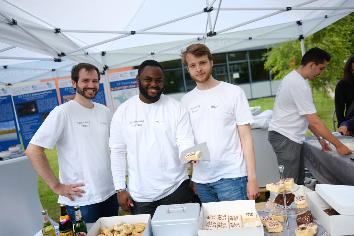 International Summer Festival 2024: Engineering Physics Stand