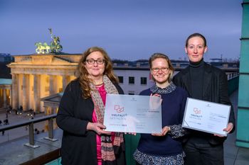 Photo, Diversity Audit, Award Ceremony, Stifterverband, Event, Adult, Face, Female, Glasses, Head, Male, Man, People, Person, Woman