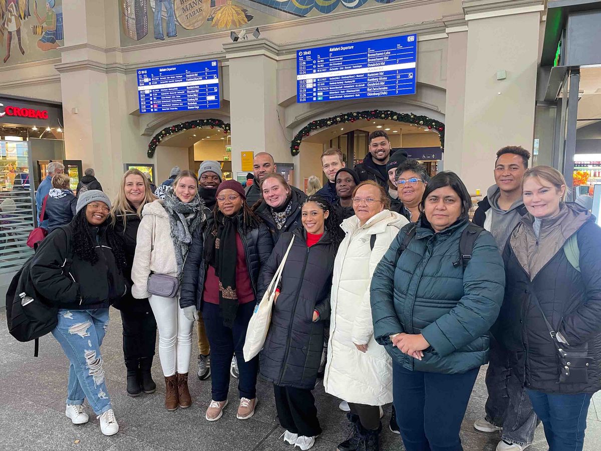 A group of participants at the DAAD Winter School in the Bremen main train station.