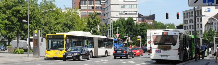 Buses and cars on a road in Oldenburg
