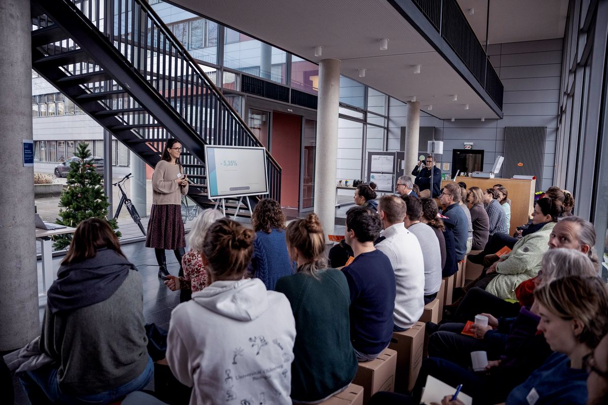 Foto von Referentin bei Impulsvortrag 1