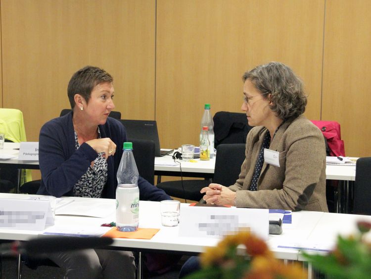 C3L Visiting - Foto von Teilnehmergespräch