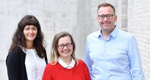 from the left: Christine Steinseifer-Jeske, Oili Tsakmakis, Ferdinand Esser (not in the picture: Keti Antadze-Tamminga und Sophie Barlage)