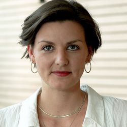 Portrait of Anne-Kathrin Schulz.