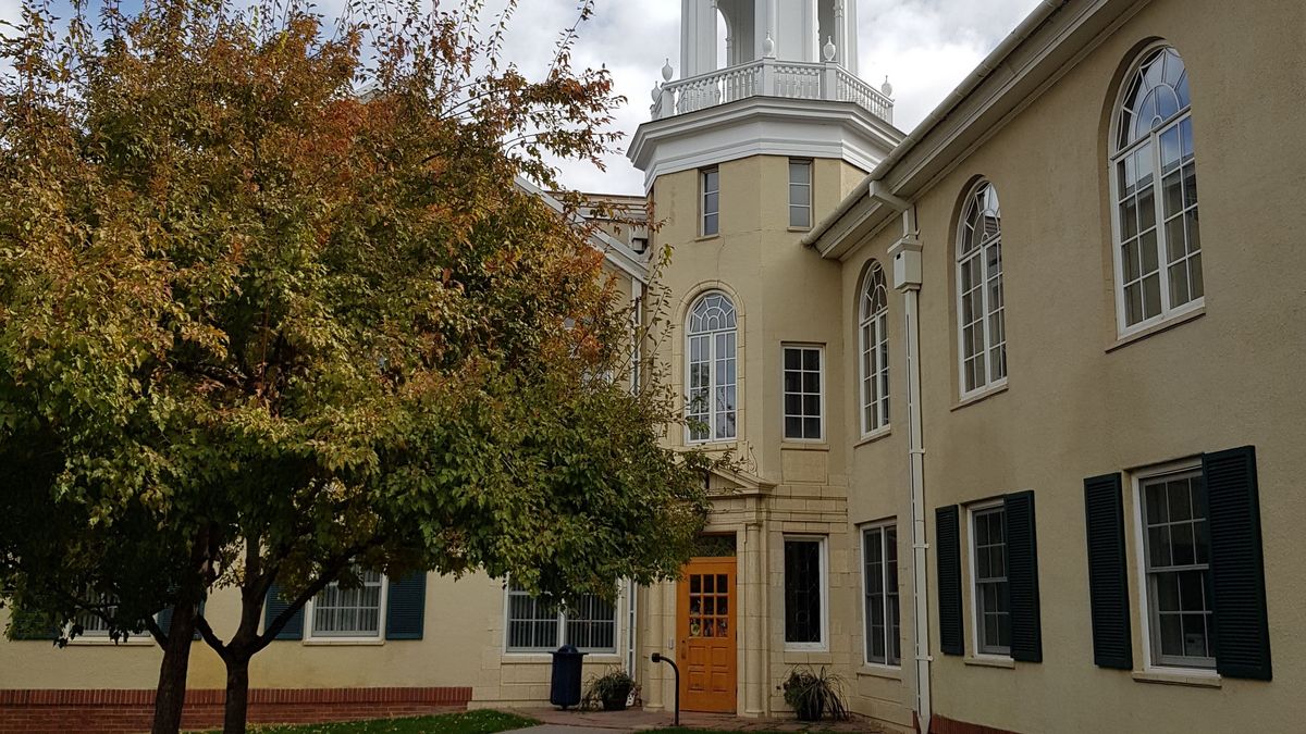 Die Tobey-Kendel Hall ist eine der Dining Halls auf dem Campus 