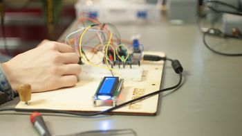 Eindrücke aus der Elektronikwerkstatt