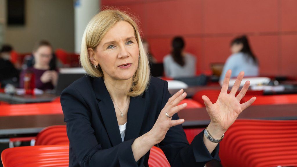 Die Rektorin der Universität Bremen, Prof. Dr. Jutta Günther, startete ihre akademische Karriere über den zweiten Bildungsweg. 