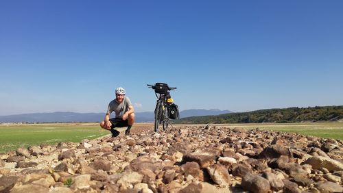 Student Lennart Zembsch on his bicycle tour to Greece