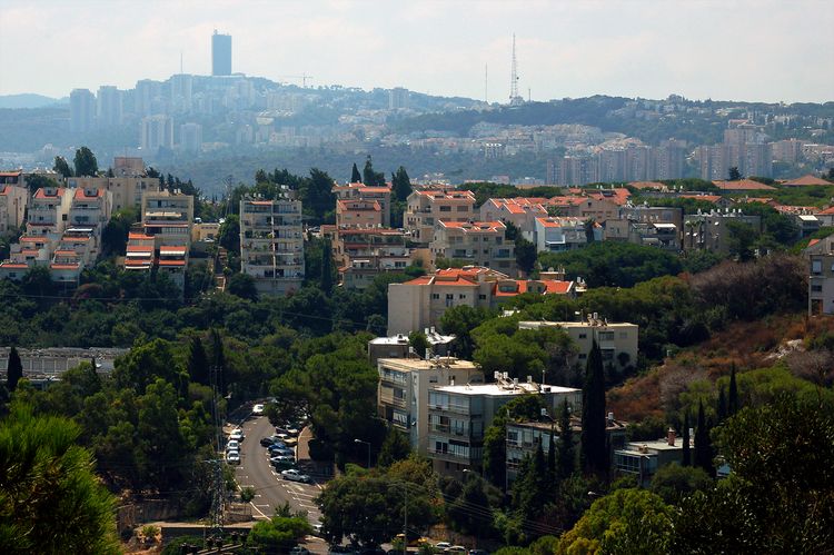 Stadtbild mit University of Haifa