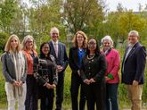 President Prof Ralph Bruder, Dr Mandy Böhnke, Vice-Rector for International Affairs at the University of Bremen, Vice-Chancellor Prof. Sibongile Muthwa, Prof. Katharina Al-Shamery, Vice-President for International Affairs, and the heads of the International Offices at the universities in Gqeberha, Oldenburg and Bremen.