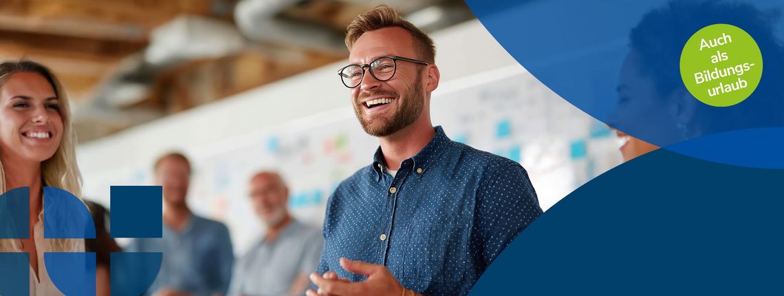 Das ist ein Headerbild für die Future Skills Woche. Auf dem Bild sieht man einen Mann in einem Büro, der sich in einer kommunikativen Situation befindet.