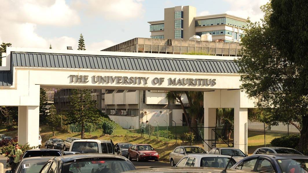 Eingang der University of Mauritius