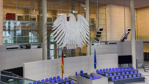 The picture shows the plenary hall of the German Bundestag.