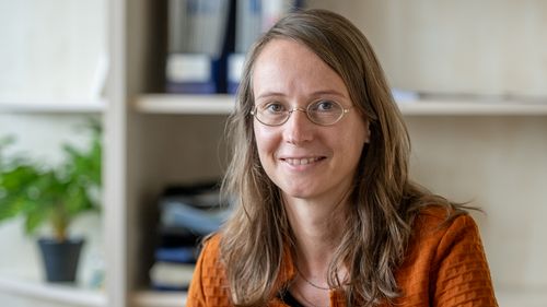 Portrait photo of sociology professor Gundula Zoch.